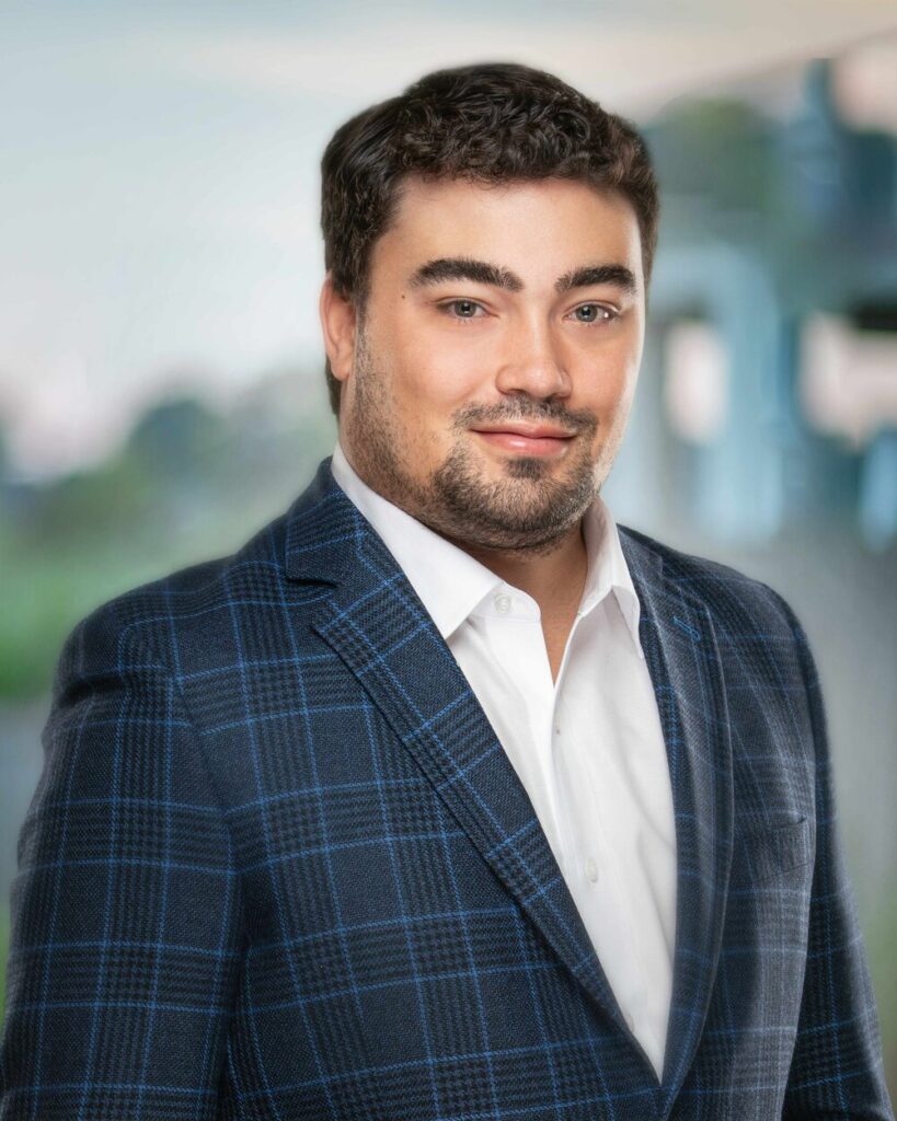Cole Conrad headshot
