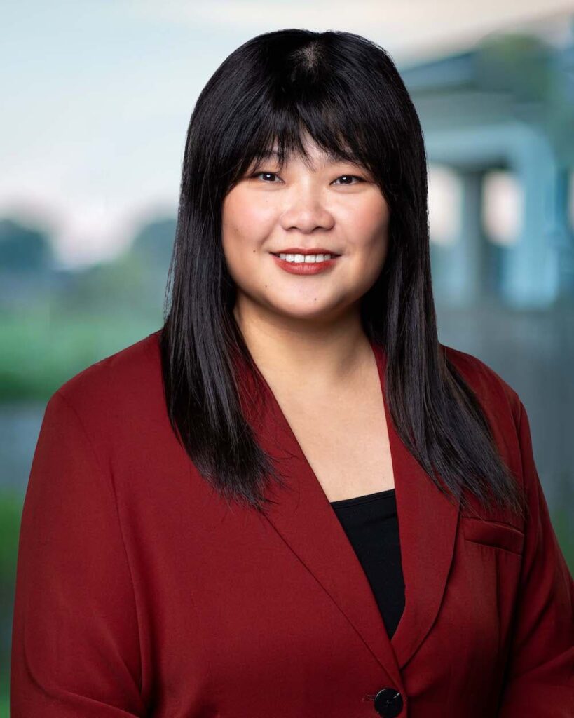 Heran Xing headshot